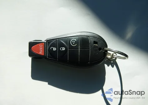 2012 Jeep Grand Cherokee Laredo z USA, uszkodzony, nr VIN 1C4RJFAG4CC105243